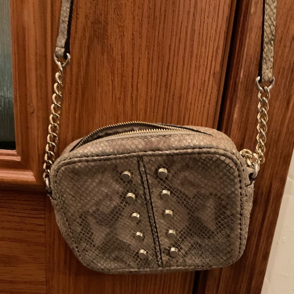 Michael Kors crossbody - Picture 1 of 7